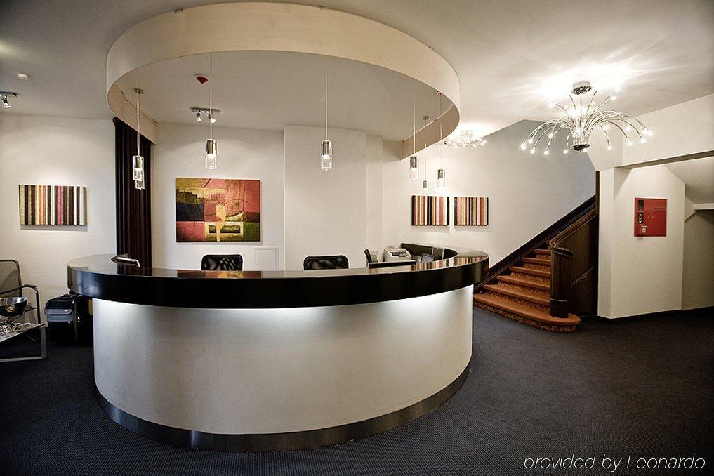Hotel Bayrischer Hof Хайделберг Екстериор снимка